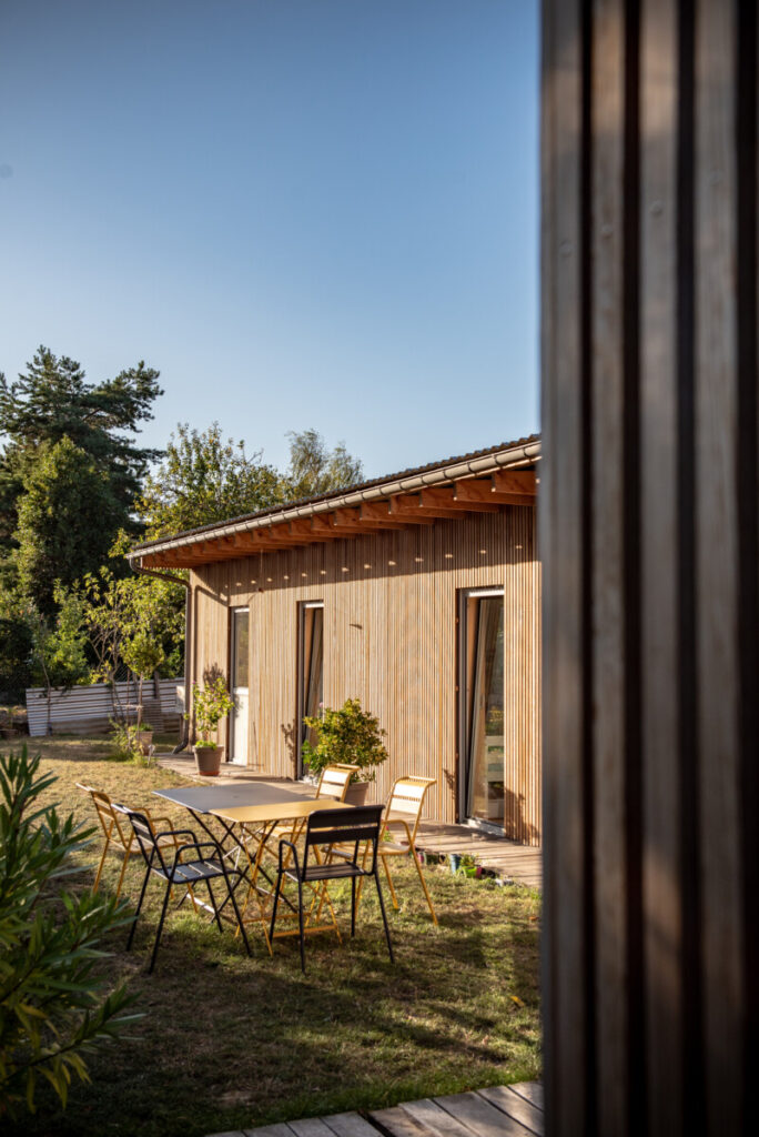 Vue sur le jardin.