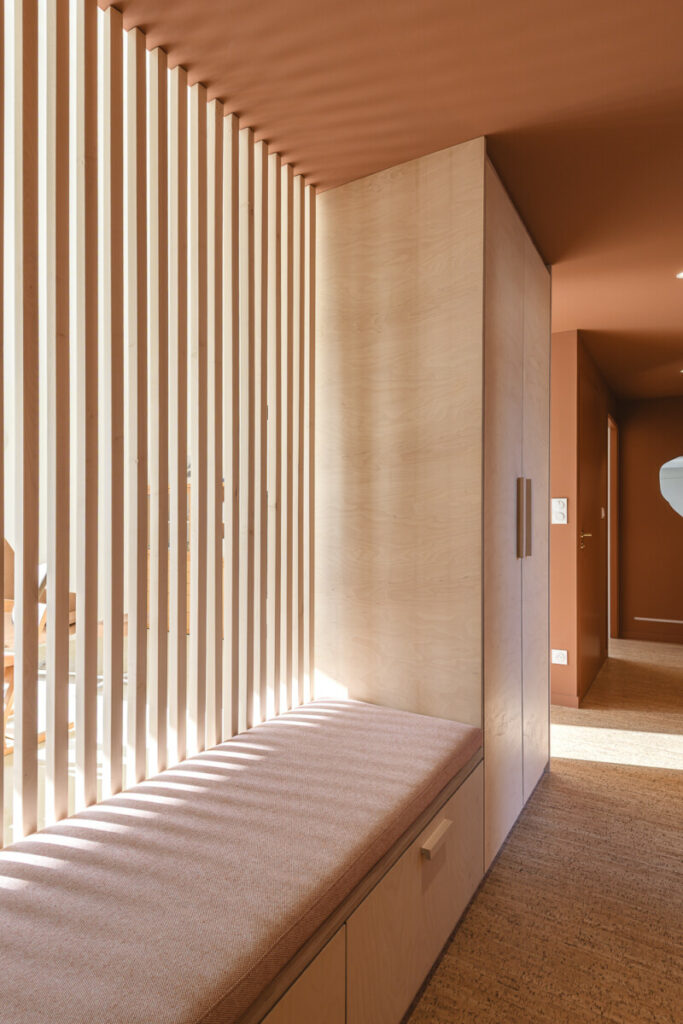 Meuble en bois claustra sur mesure