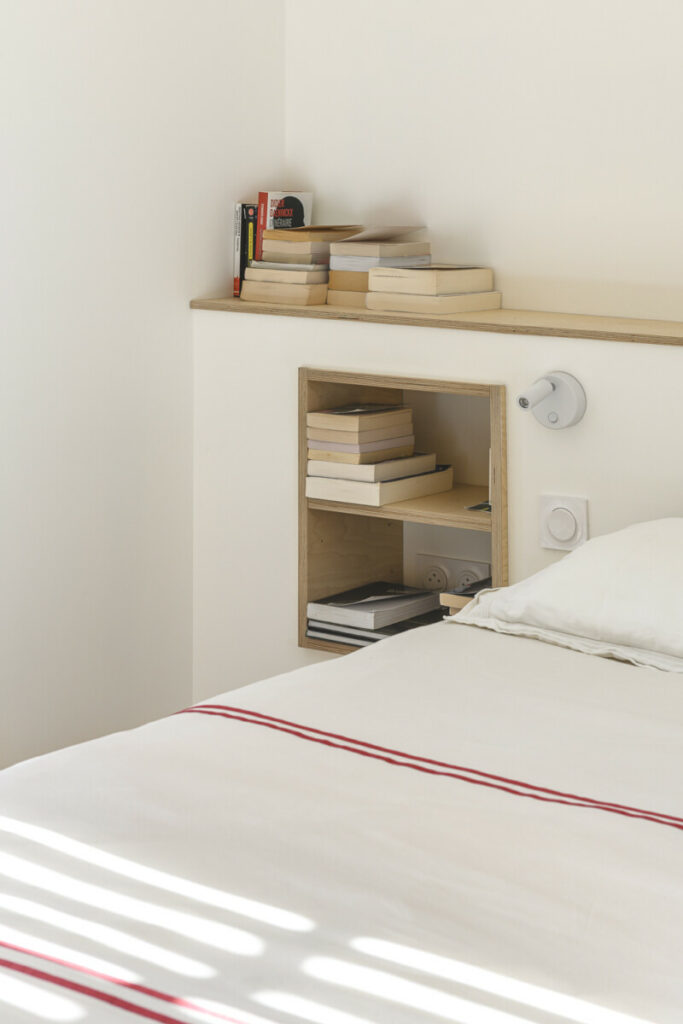 Niche tête de lit sur mesure en bois